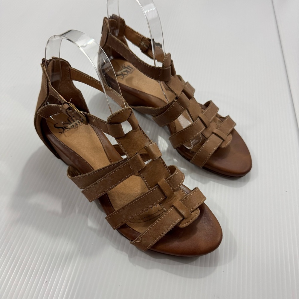 22. Women’s Sofft Tan‎ Strappy Sandals (8)